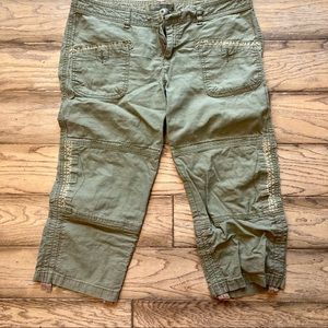 PRANA Olive Green Cinch Capri Pants. Organic Cotton.